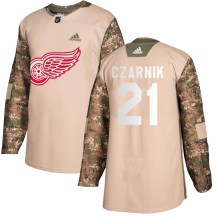 Detroit Red Wings Youth Austin Czarnik Adidas Authentic Camo Veterans Day Practice Jersey